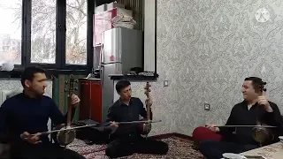 Qashqarchai Ushshoq Trio ha bollar