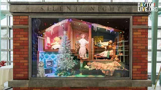 Rike's Holiday Windows Assemble!