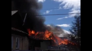 Горит дом в частном секторе 13.05.2017