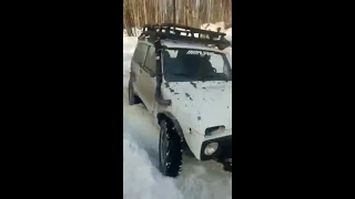 Lada Niva Snow games!