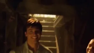 Tom Welling And Sam Jones III Smallville Season Two Bloopers