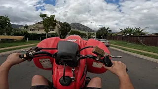 Light Work On The TRX250EX ( WHEELIE DOWN YOUR BLOCK )