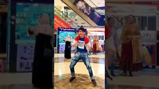 badi mushkil baba reels | Tiktok | viral video | dance in public  #ytshorts #zidaanshahidaly