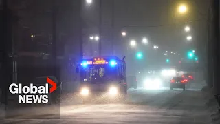 "Thundersnow" winter storm slams Toronto-area