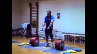 Dmitriy Lapikov 215kg Snatch + 251 Clean and Jerk