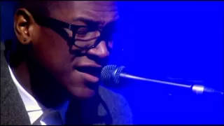 Labrinth - Beneath Your Beautiful (Live This Morning)