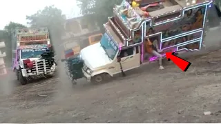 पलटी खा गया डीजे !! dj accident live !! dj pickup accident palti !! palti khate huwe !!dj fails