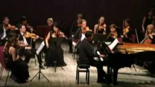 Andrei Gavrilov playing and conducting Bach Concerto D minor 2 Movement.mpg