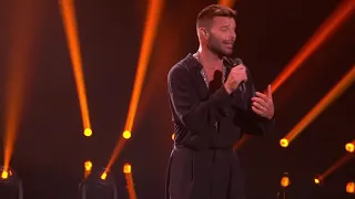 Ricky Martin Ft Carla Morrison - Latin Grammy 2020 Recuerdos, Tiburones (En Vivo)