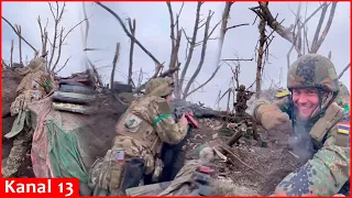 Fighters laying ambush for advancing Russian vehicles in a trench- "We destroy those who approach"