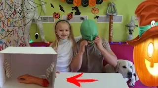 ЧЕЛЛЕНДЖ Что в Коробке на ХЕЛЛОУИН 2018. Halloween Challenge.