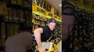 Тот самый вместительный планшет-органайзер от DeWALT 😱 Ссылка на товар в комментариях!