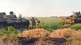 Two trophy Russian BMP-3, forces firing at Ukraine forces. #russia #ukraine