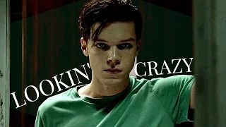 ■ ian gallagher | lookin' so crazy