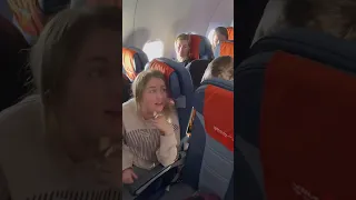 Нереально зажгли летя в самолете