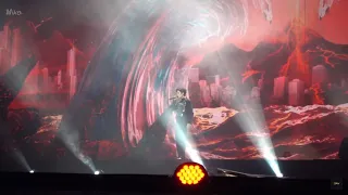 Dimash Qudaibergen "SOS Dun Terrien En Detressé" -Bastau 2017 (fancam)