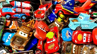 Looking for Disney Pixar Cars: Lightning McQueen, Sheriff, Chick Hicks, Jackson Storm, Cruz, Fritter