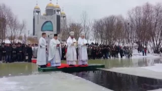 Глава УГКЦ на Богоявлення освятив воду у Дніпрі