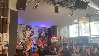 Red Hot Chili Peppers cover “Nervous Breakdown” by Black Flag at Amoeba Hollywood (FULL SONG)