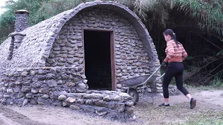 Stone house, ? Hoang Thi Chien's Stone House Interior Tour, final finishing stages