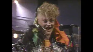 "You Take Me Up" mimed by Thompson Twins in 1984 (Solid Gold)