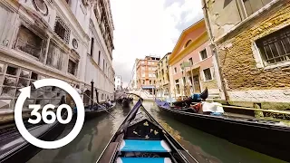 Take a 360° VR Gondola Ride In Venice! 🚣 (360 Video)