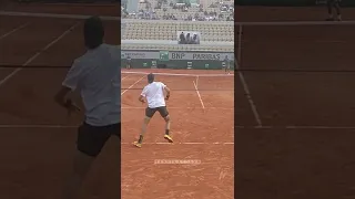 3 years ago, we filmed the best point of Roland-Garros 2019 (Practice between Monfils and Khachanov)