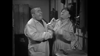 The Three Stooges - Monkey Businessmen - Part 1 - (1946)