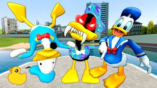 PLAYING AS SUPPER CURSED DONALD DUCK 3D SANIC CLONES MEMES in Garry's Mod!