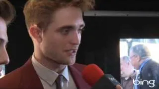 Robert Pattinson on Fake Twitter Accounts | Interview | On Air With Ryan Seacrest