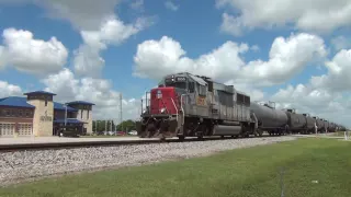 UP 1055 Leads the LHB31 11 - Webster, TX