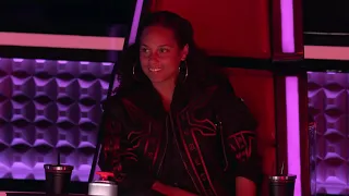 The Voice 2017 Battle - Autumn Turner vs. Vanessa Ferguson: "Killing Me Softly with His Song"