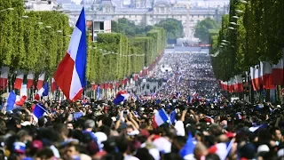 Victory parade: France welcomes home world champions – live!