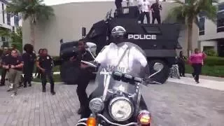 Miami Gardens Police Department Running Man Challenge -Miami Remix