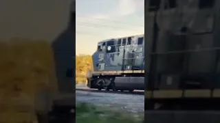 Pacing 5 Locomotives On CSX