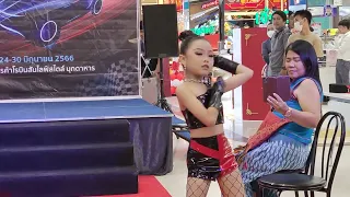 Solo Dance @Motor Show Robinson Mukdahan