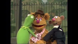 The Muppet Show - 207: Edgar Bergen - Fozzie’s Comedy Act (1978)