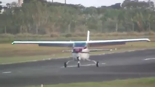 Cessna 210 PR FTF pouso em SSKM visto do solo