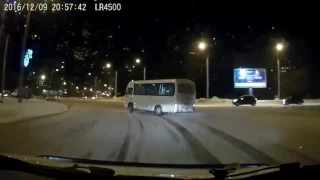 Russian-Bus-Drift