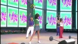 Girls Aloud - No Good Advice (Party In The Park 06. 07. 2003)