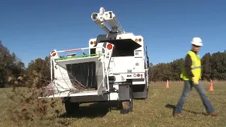 How to properly prep and feed your brush in to an Altec Chipper