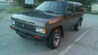 1990 Nissan Pathfinder 4x4 demo video.