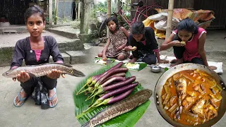 how Santali TRIBE GIRL cooking and eating BIG SHOL fish recipe | how to cook fish curry recipe