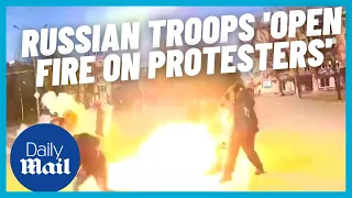 Russian troops fire on protesters in Ukrainian city of Kherson | Russia-Ukraine war