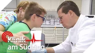 Kleiner Junge (10) mit Schmerzen an peinlicher Stelle | Klinik am Südring | SAT.1 TV