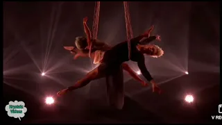 Pink & her daughter Willow Sage Hart Acrobatics Performance at Billboards Music Awards// BBMA 2021