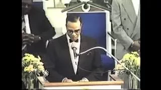 Minister Farrakhan address the Fresno Temple Church of God in Christ