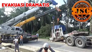 2 Unit Crane TADANO 60 Ton dan 50 Ton Mengevakuasi Trailer Terperosok