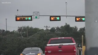 Traffic light malfunction causes confusion on northwest side