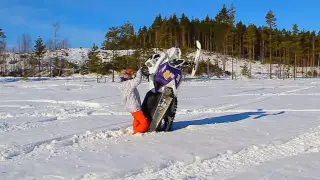 Skidoo 600 Snowmobile Wheelies